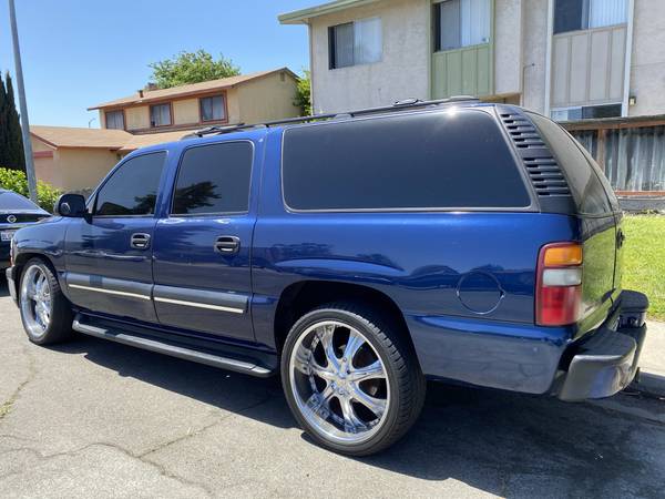 2001 Chevy suburban LOW mileage for sale in Fairfield, CA