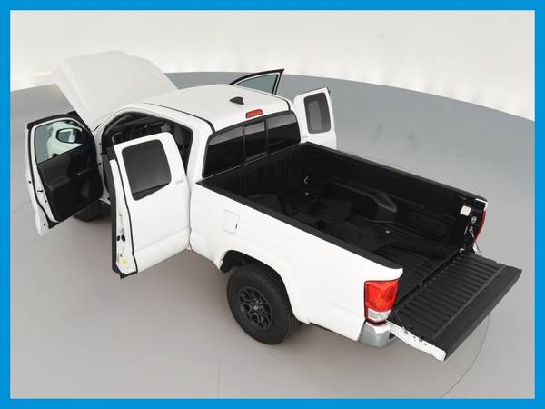 2017 Toyota Tacoma Access Cab SR5 Pickup 4D 6 ft pickup White for sale in Monterey, CA – photo 17