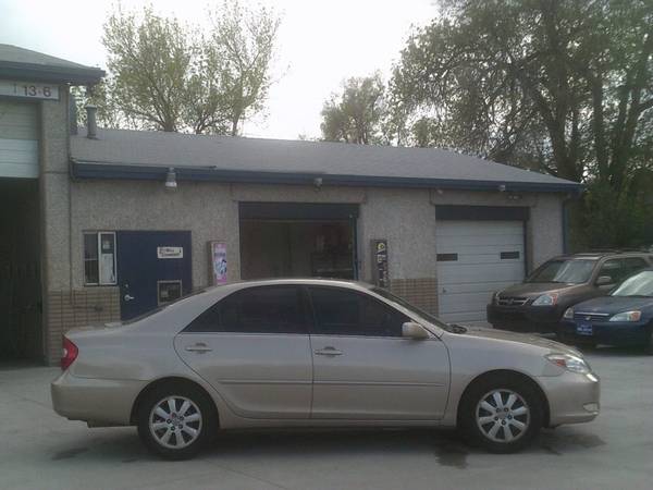 2004 Toyota Camry XLE - cars & trucks - by dealer - vehicle... for sale in Fort Collins, CO – photo 5
