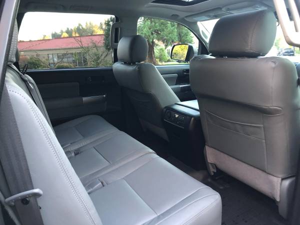 2019 Toyota Sequoia SR5 4WD 5.7L V8 --Navi, Leather, Loaded, Clean--... for sale in Kirkland, WA – photo 17
