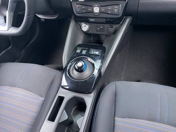 2018 Nissan LEAF SV Hatchback 4D hatchback Gray - FINANCE ONLINE -... for sale in Arlington, District Of Columbia – photo 24