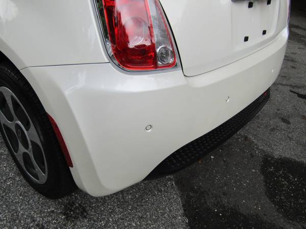 2015 Fiat 500e, Panorama Roof, Like New for sale in Yonkers, NY – photo 4