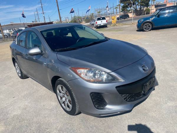 2013 Mazda 3 clean title - - by dealer - vehicle for sale in El Paso, TX – photo 2