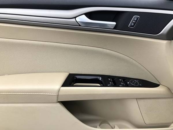 2016 Ford Fusion SE Sedan - cars & trucks - by dealer - vehicle... for sale in Patchogue, NY – photo 14
