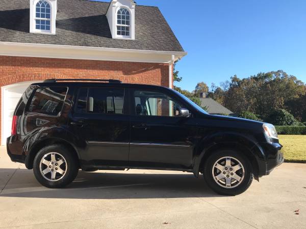 2011 Honda Pilot Touring 4WD - cars & trucks - by owner - vehicle... for sale in Gainesville, GA – photo 3