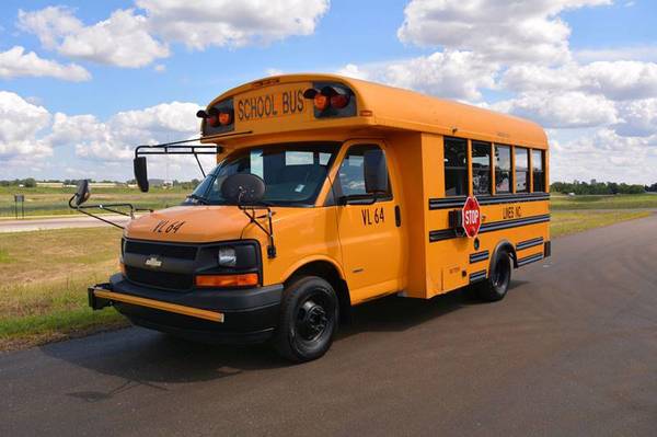 2008 Chevrolet Express G3500 Mini School Bus for sale in Cedar Rapids, IA – photo 2