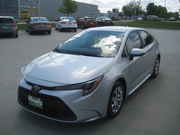 2020 Toyota Corolla LE - - by dealer - vehicle for sale in Lincoln, NE – photo 3