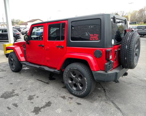 2017 Jeep Wrangler Unlimited Freedom Edition 4 4 for sale in Loves Park, IL – photo 4
