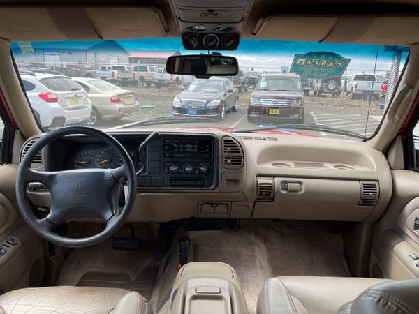 1 OWNER 1996 GMC Suburban 2500 4WD WITH ONLY 95, 140 MILES! WOW for sale in Airway Heights, MT – photo 18