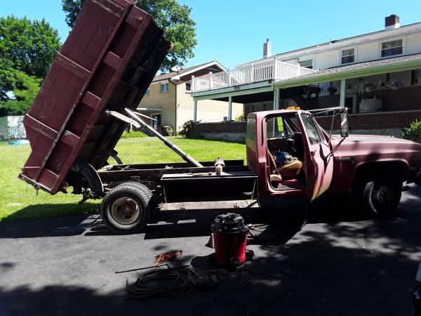 1988 chev dump truck for sale in Whitehall, PA – photo 4