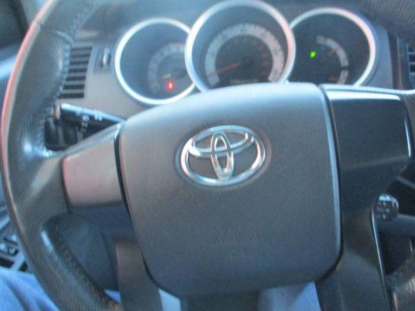 2012 Toyota Tacoma Access Cab Auto 2WD ( Buy Here Pay Here ) - cars for sale in High Point, NC – photo 15