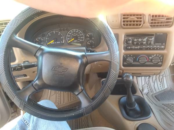 1999 Chevy S10 2wd 5 speed - cars & trucks - by owner - vehicle... for sale in Mount Airy, MD – photo 10
