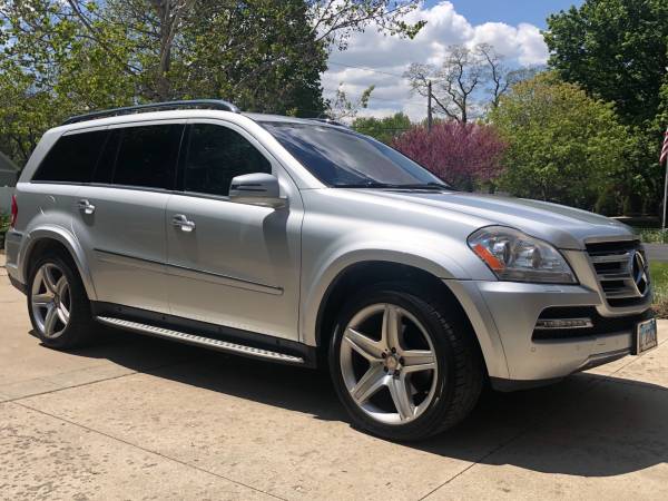 2011 Mercedes GL550 for sale in Warrenville, IL – photo 2