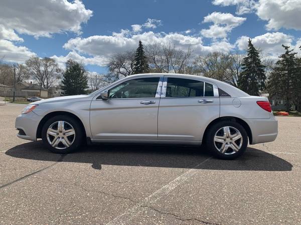 2012 Chrysler 200 Super Clean! (Low As $500 Down!) for sale in Minneapolis, MN – photo 8