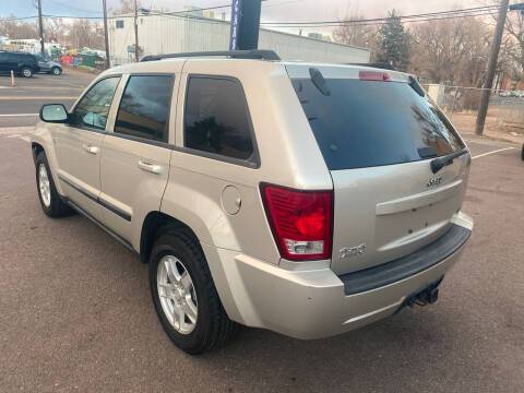2007 Jeep Grand Cherokee 4WD 4dr Laredo - cars & trucks - by dealer... for sale in Colorado Springs, CO – photo 4