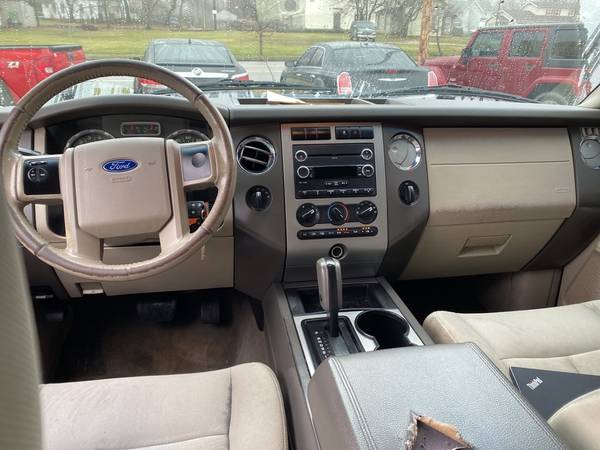 2010 Ford Expedition EL XLT - - by dealer - vehicle for sale in Indianapolis, IN – photo 12