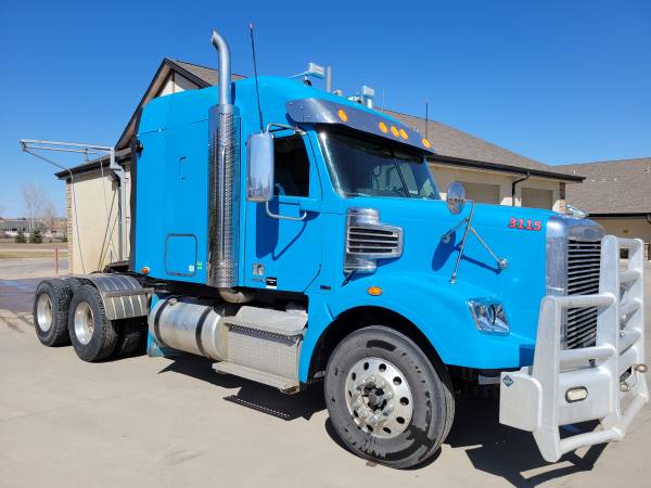 2011 Freightliner Coronado 565hp mid roof sleeper Heavy Spec! - cars for sale in Greeley, CO – photo 2