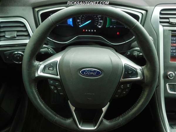 2016 Ford Fusion SE Luxury Package for sale in Cedar Rapids, IA – photo 12