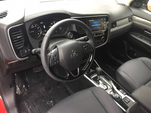 2019 Mitsubishi Outlander SEL S-AWC with Cargo Area Concealed Storage for sale in Fredericksburg, VA – photo 9