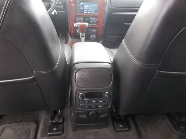 2006 GMC ENVOY XL DENALI - LOADED ALL BELLS AND WHISTLES - cars & for sale in Tomah, WI – photo 14