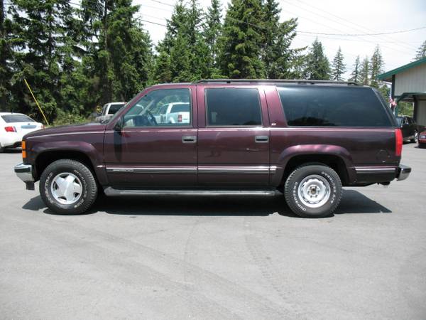 1997 GMC Suburban 1500 4WD - - by dealer - vehicle for sale in Roy, WA – photo 9