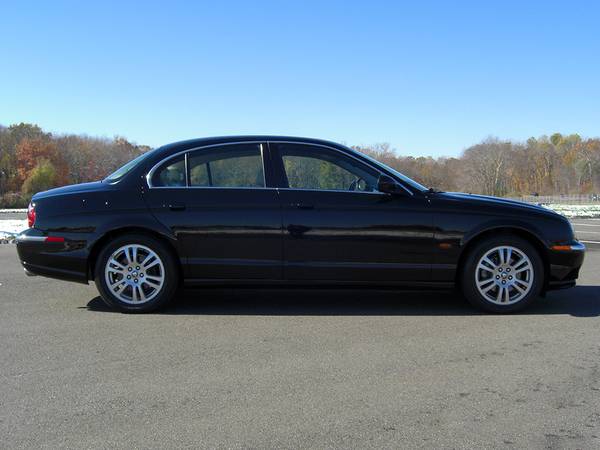 ★ 2003 JAGUAR S-TYPE 4.2 - V8, CD STEREO, SUNROOF, HTD LEATHER, MORE... for sale in East Windsor, NH – photo 2