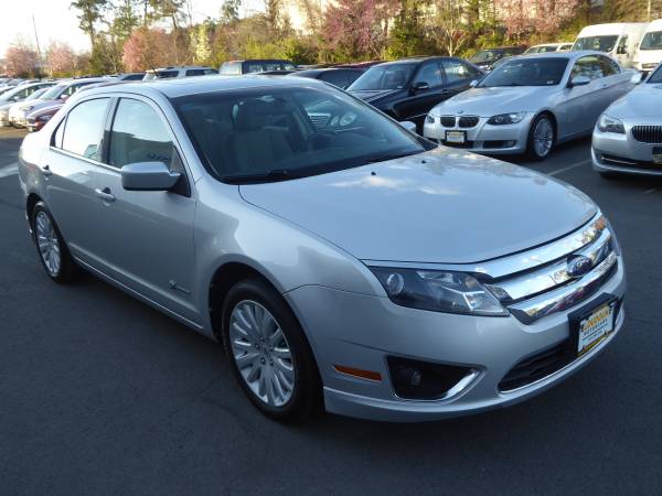 2010 Ford Fusion Hybrid Base 4dr Sedan - - by dealer for sale in CHANTILLY, District Of Columbia – photo 3