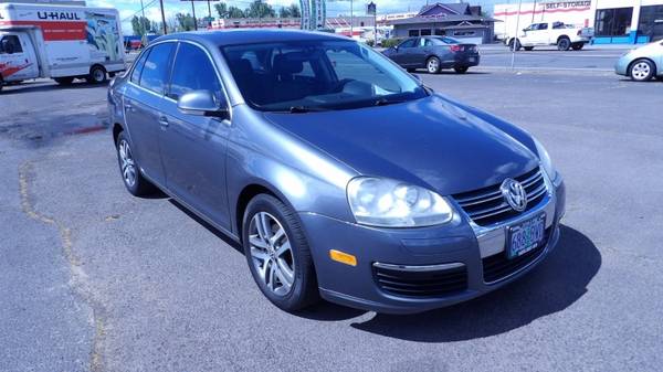 2005 Volkswagen Jetta - - by dealer - vehicle for sale in Medford, OR – photo 2