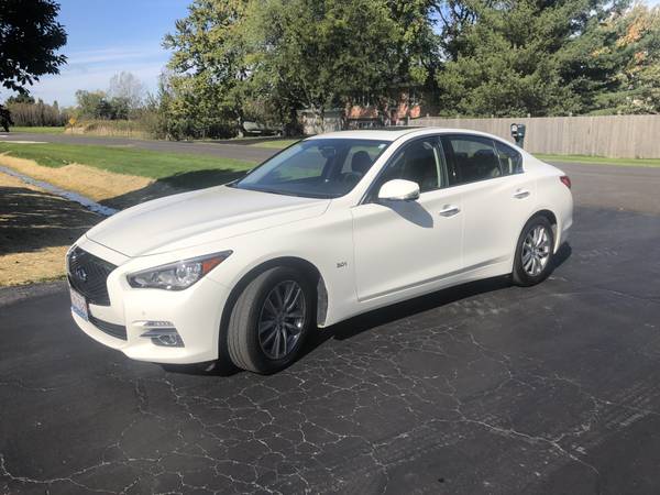 2017 Infinit Q50 3.0 Twin Turbo for sale in New Lenox, IL – photo 2