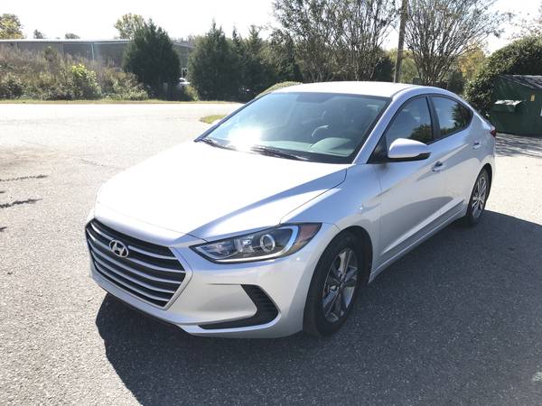 2018 Hyundai Elantra SEL- 29k miles! - cars & trucks - by owner -... for sale in Concord, NC – photo 4