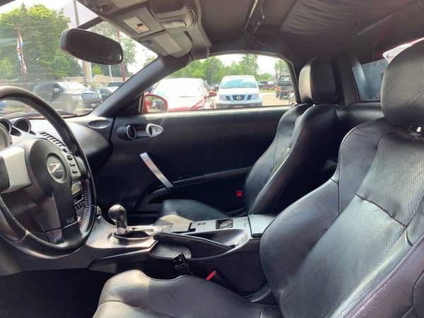 2004 Nissan 350Z Enthusiast 2dr Roadster - cars & trucks - by dealer... for sale in milwaukee, WI – photo 10