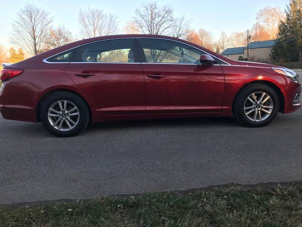 2016 Hyundai Sonata - cars & trucks - by dealer - vehicle automotive... for sale in Beech Grove, IN – photo 4