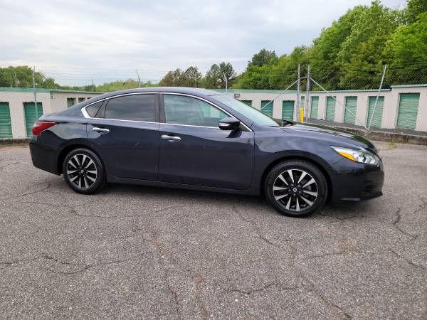 2018 Nissan Altima SL AFR - - by dealer - vehicle for sale in Memphis, TN – photo 2