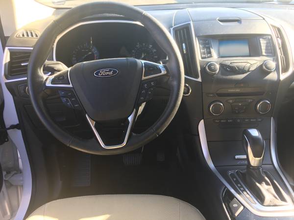 Ford Edge 2016 SEL-1 Owner with Clean Carfax for sale in Charlotte, NC – photo 6