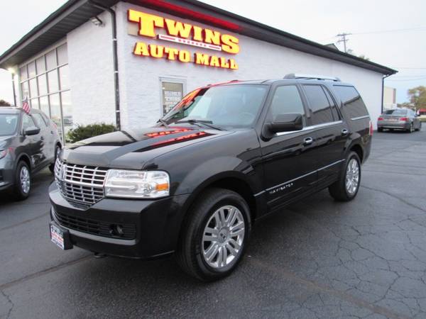 2014 Lincoln Navigator 4WD - cars & trucks - by dealer - vehicle... for sale in Rockford, IL – photo 3