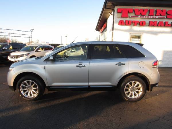 2012 Lincoln MKX AWD - cars & trucks - by dealer - vehicle... for sale in Rockford, WI – photo 4