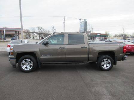 2014 Chevy Silverado 1500 Crew Cab Z71 4X4 LT. - cars & trucks - by... for sale in St.Charles, MO – photo 8