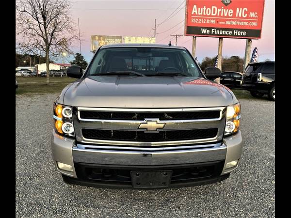 2008 Chevrolet Silverado 1500 Crew Cab LT Pickup 4D 5 3/4 ft - cars... for sale in Rocky Mount, NC – photo 2