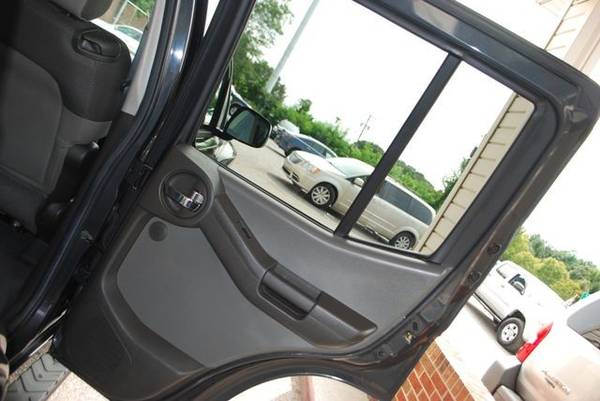 2008 Nissan Xterra 4x4 4WD SE Sport Utility 4D SUV for sale in Glen Burnie, MD – photo 14