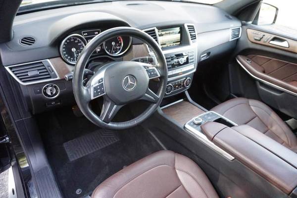 2015 MERCEDES GL550 AMG FROM LAKE FOREST NICEST BEST MAINTAINED AROUND for sale in Naperville, IL – photo 13
