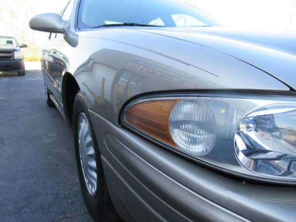2004 Buick LeSabre !! only 67k !! - cars & trucks - by dealer -... for sale in North Ridgeville, OH – photo 16