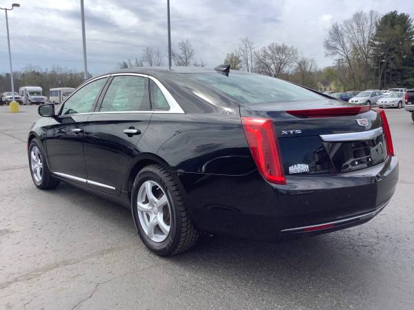 2017 Cadillac XTS! Clean Carfax! Loaded! - - by dealer for sale in Ortonville, MI – photo 3
