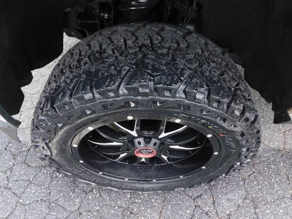 LIFTED 15 CHEVY SILVERADO 1500 LTZ CREW 4X4 20X10 NEW 33X12.50... for sale in KERNERSVILLE, NC – photo 23