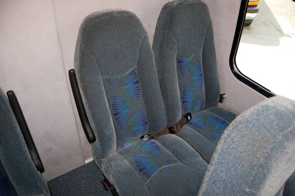 VERY NICE 15 PERSON MINI BUS....UNIT# 5646T for sale in Charlotte, NC – photo 16