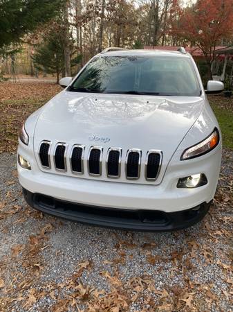 2018 Jeep Cherokee Latitude - cars & trucks - by owner - vehicle... for sale in Decatur, AL – photo 5