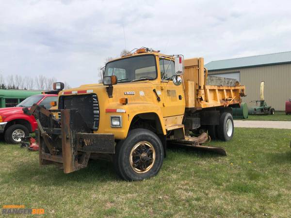 1993 Ford L9000 Dump Truck (0518) - - by dealer for sale in Shelby, MI