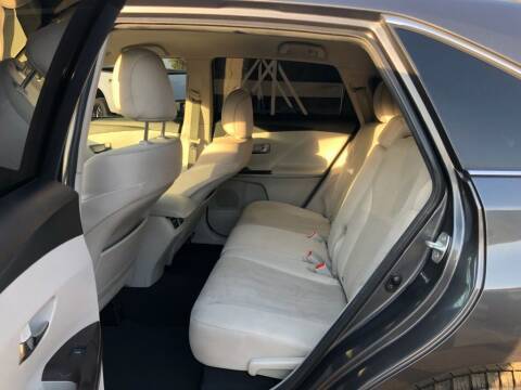 ****2011 Toyota Venza - cars & trucks - by dealer - vehicle... for sale in Riverbank, CA – photo 4