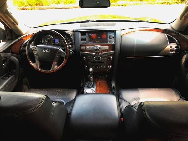 2011 Infiniti QX56 - AWD ** 2 Dvds ** Sunroof ** NAVI ** 3rd Row Seati for sale in Madison, WI – photo 9