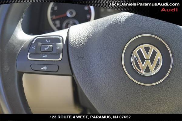 2017 Volkswagen Tiguan for sale in Paramus, NY – photo 14