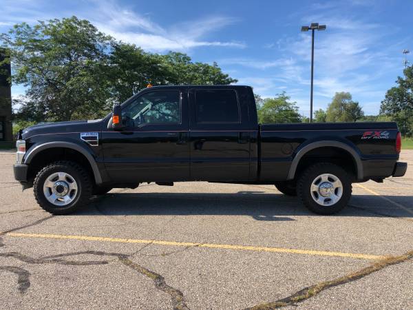 Strong! 2008 Ford F-250! 4x4! Crew Cab! Diesel! Finance Now! for sale in Ortonville, MI – photo 2